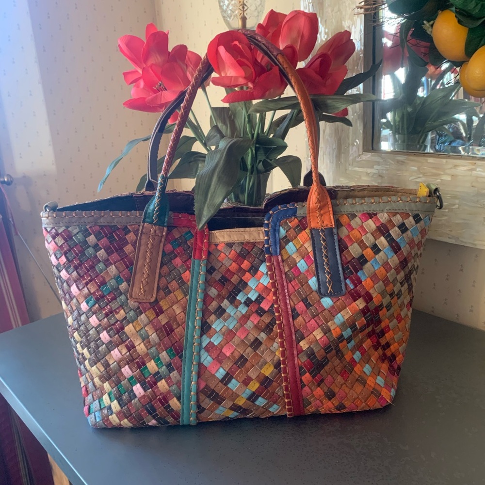 Tote bag, HANDWOVEN LEATHER, multicolor, zips. ABSOLUTELY BEAUTIFUL BAG!
